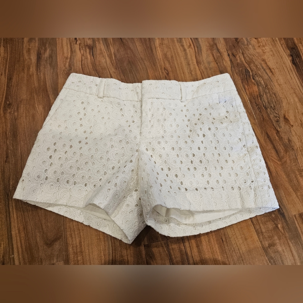 00 womans shorts